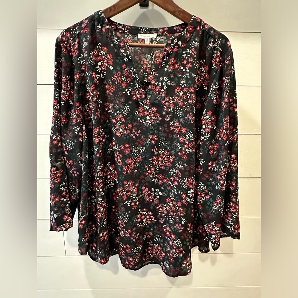 Maurice’s Floral Black and Red Women's Top- size 1XL